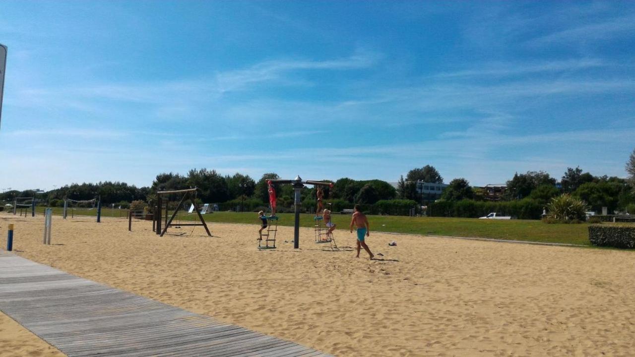 Appartamenti Villa Angela Bibione Bagian luar foto