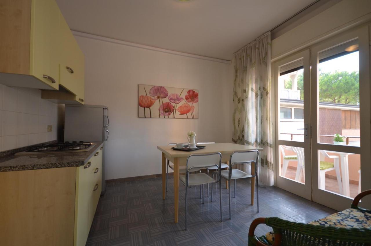 Appartamenti Villa Angela Bibione Bagian luar foto